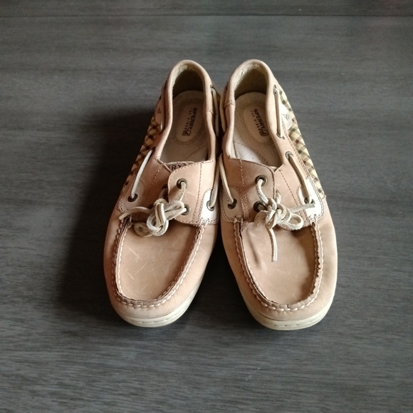 Sperry Beige Boat Shoes. Size 9.5. like new - Picture 3 of 6